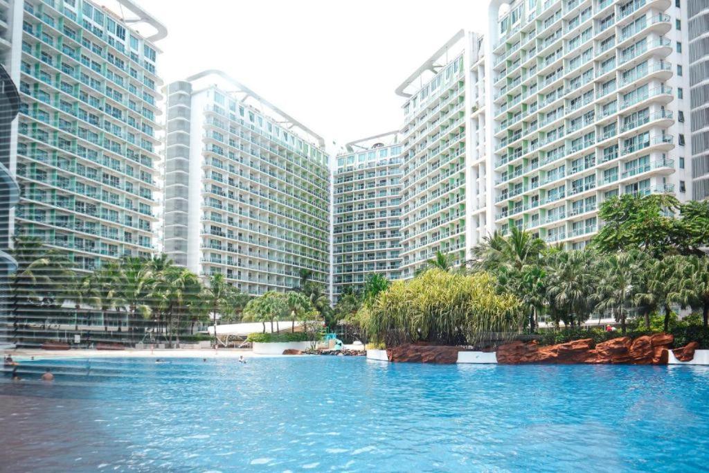 Azure Urban Resort Staycation Manila Zewnętrze zdjęcie